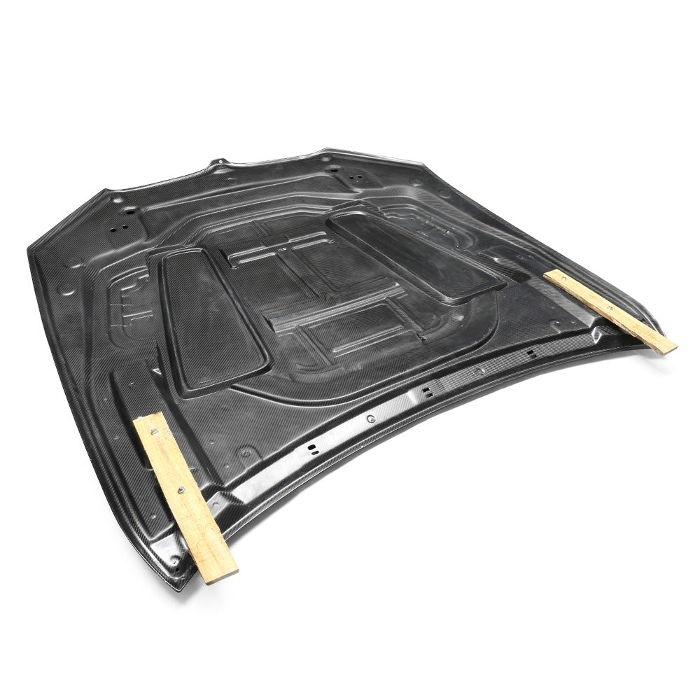 BMW M5 Dry Carbon Hood V Style