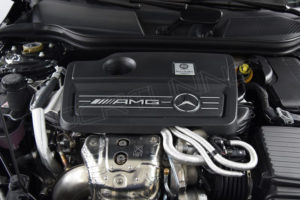 mercedes-a45-cla45-gla45-amg-engine-cover-carbon-fiber-1